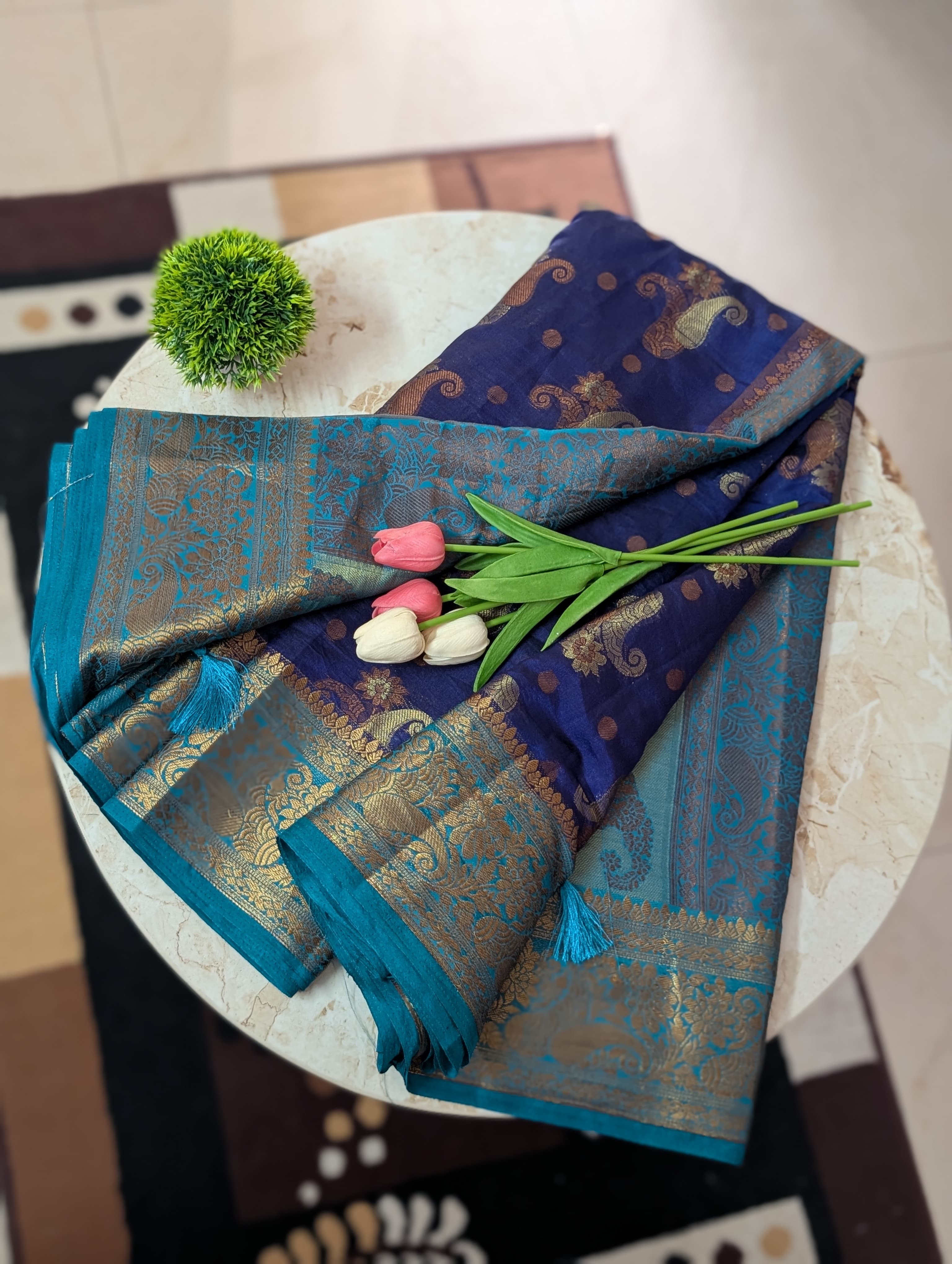 Banarasi Sarees with Paisley motifs
