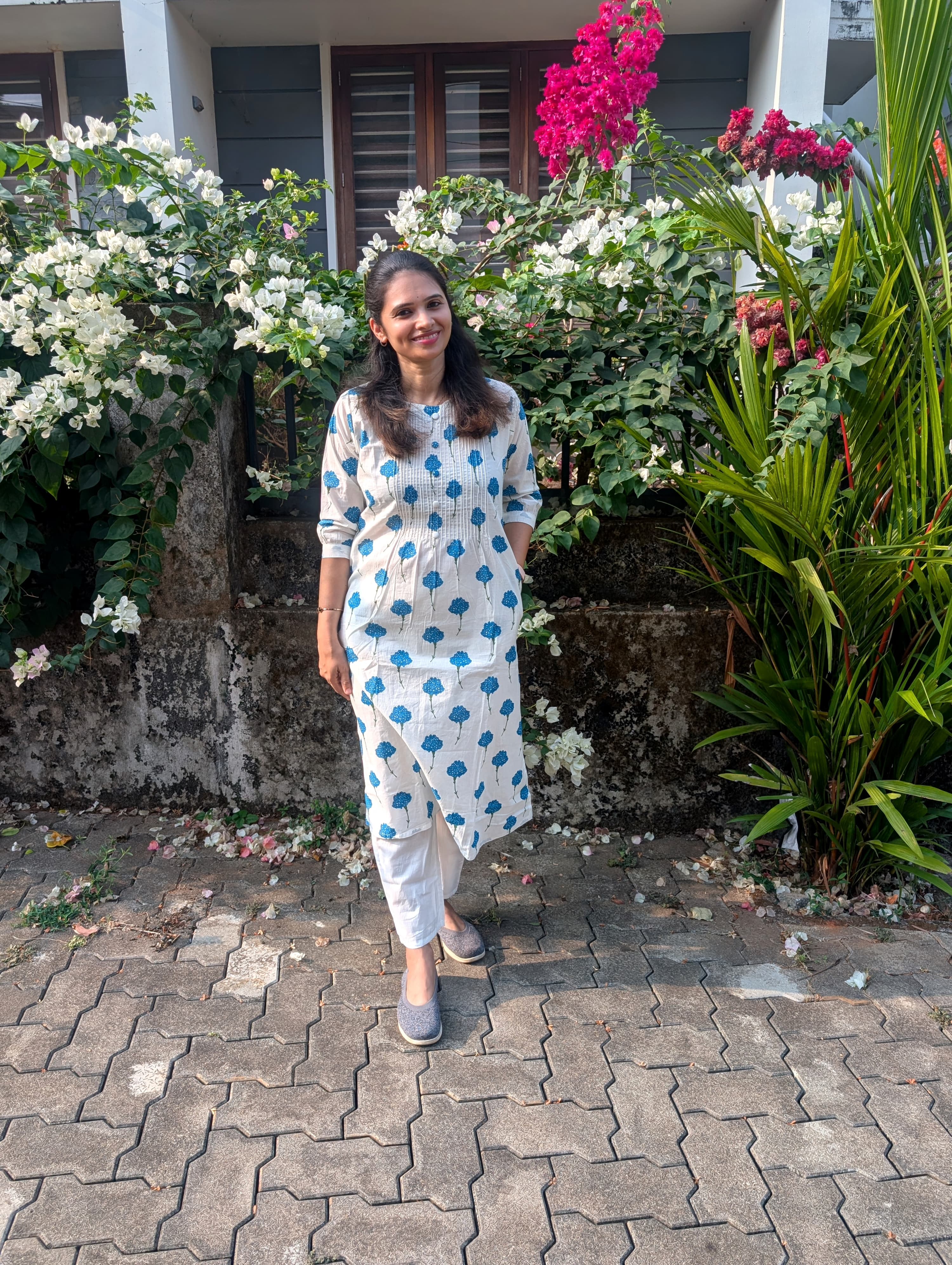 Cotton 2-piece set with blue floral prints