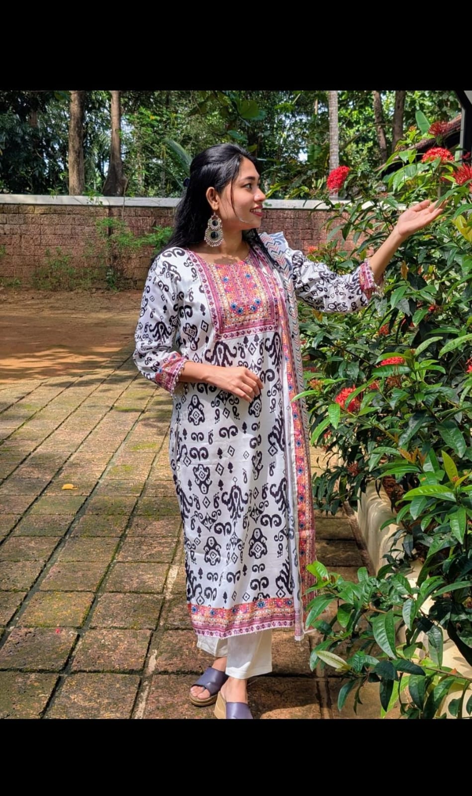 Pakistani Semi Silk Blend Salwar Set